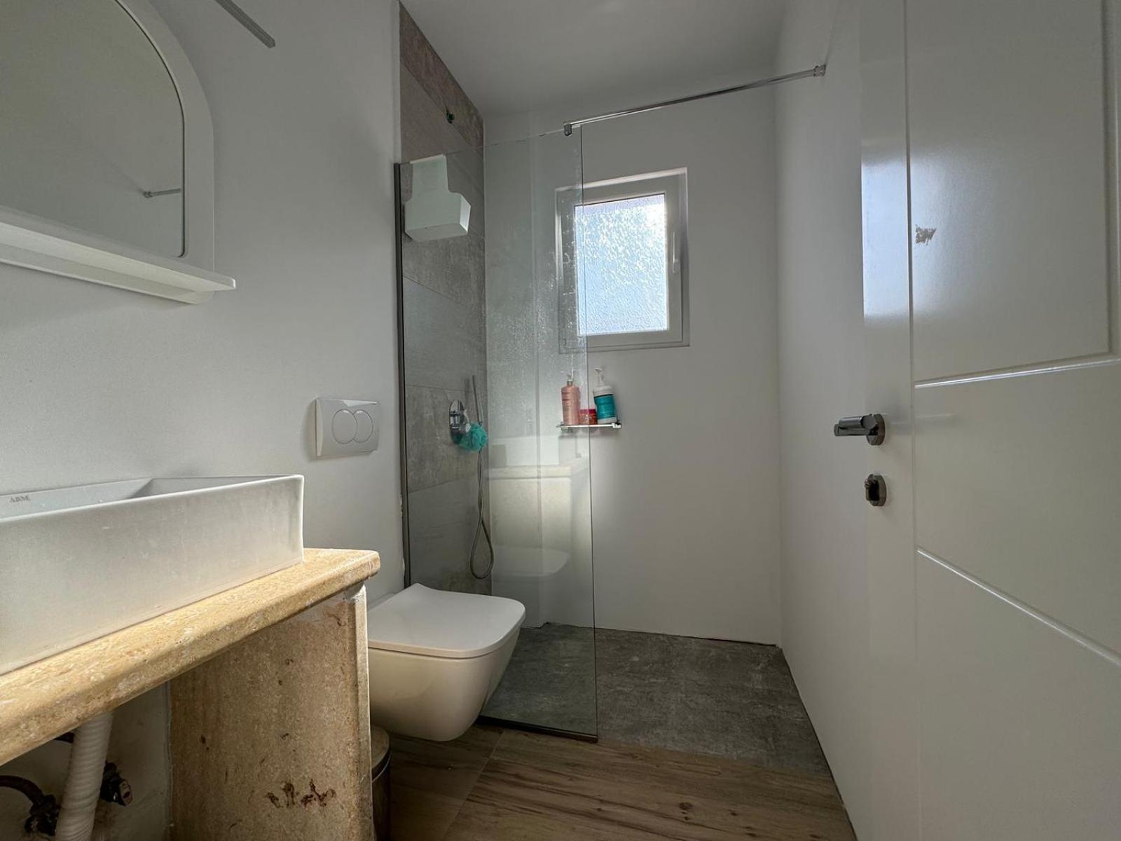 Sulozeqi Apartments Ksamil Bagian luar foto