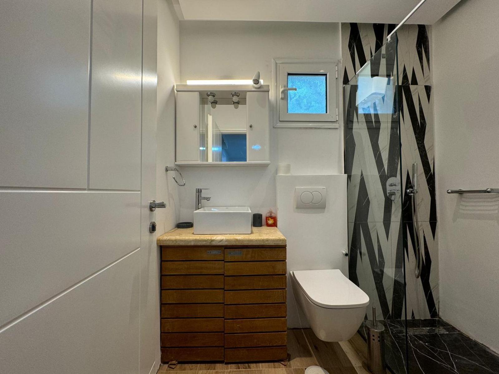 Sulozeqi Apartments Ksamil Bagian luar foto